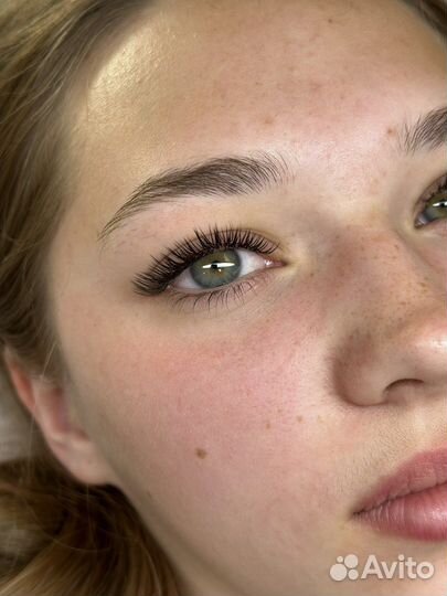 Наращивание ресниц быстро (опытный мастер)