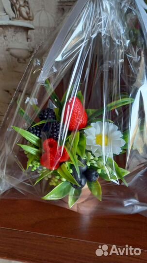 Букет ягодный из мыла