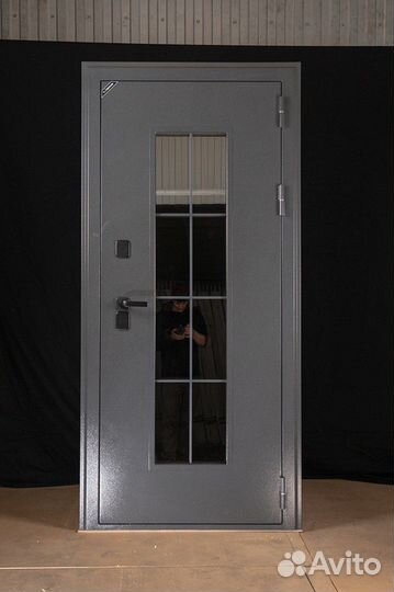 Дверь входная металлическая