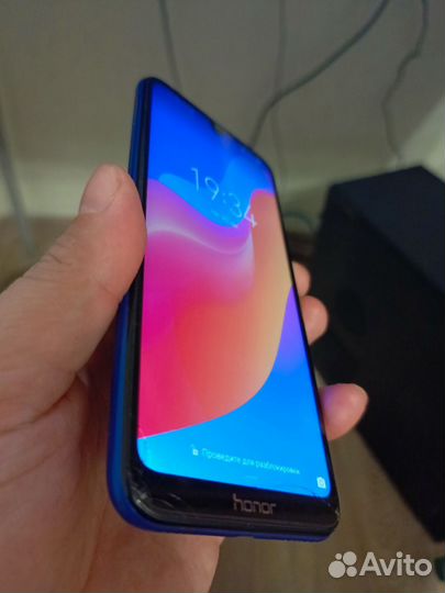 Телефон Huawei honor a8