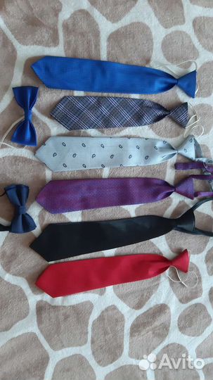 Галстуки, бабочки