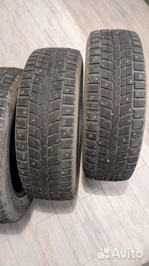 Dunlop SP Winter Ice 01 215/60 R17 96T