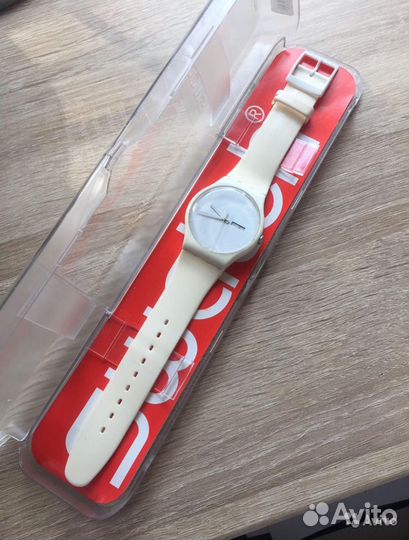 Часы swatch белые white rebel