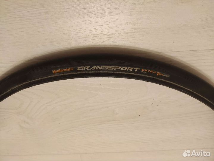 Покрышка для велосипеда 28 23-622 700x23c + камеры