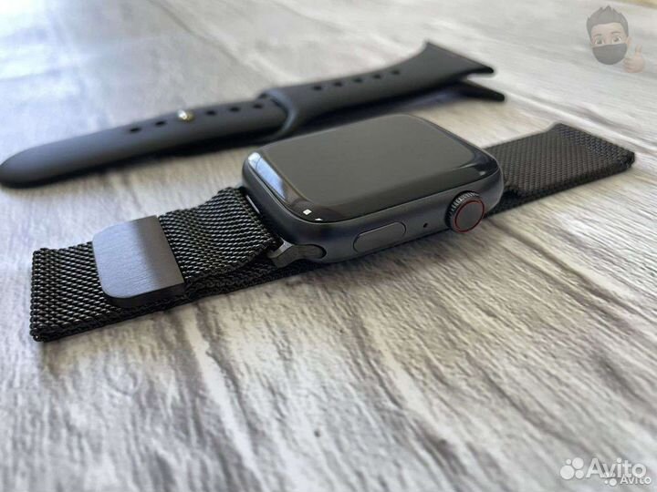 Apple Watch 7 space gray (безрамочные) 2 ремешка