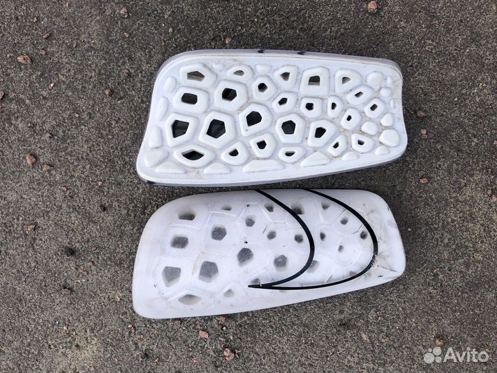 Щитки nike mercurial(найк меркуриал) белые