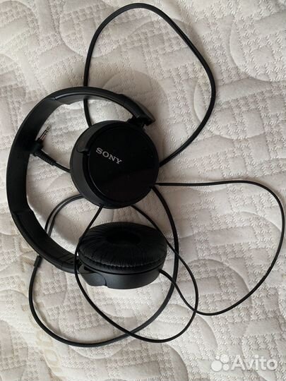 Проводные наушники Sony