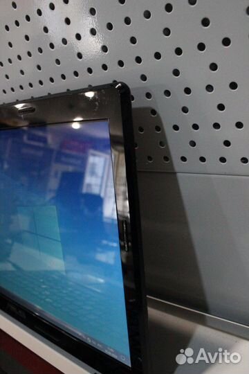 Ноутбук asus A53S/i3/GT 520MX/SSD/Win 10