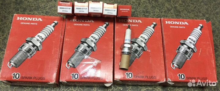 Свечи зажигания Honda BF20-90