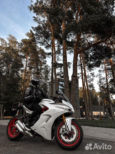 Ducati SuperSport S