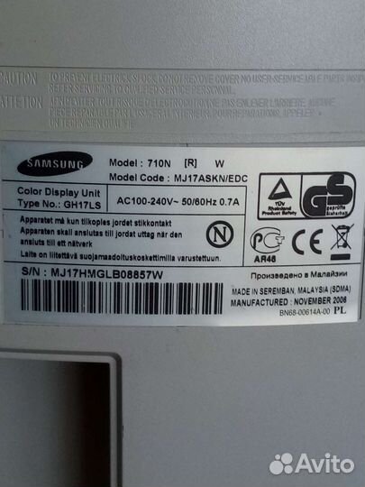 Монитор Samsung