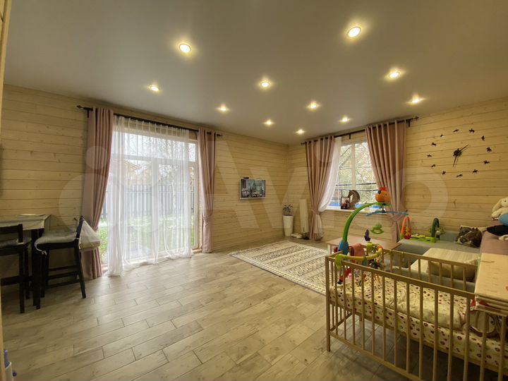 Дом 126,6 м² на участке 6 сот.