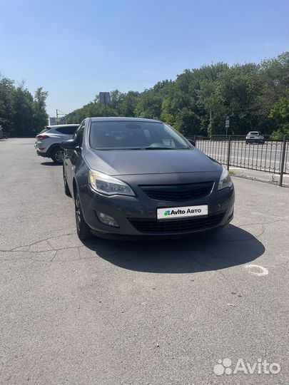 Opel Astra 1.6 AT, 2011, 232 600 км