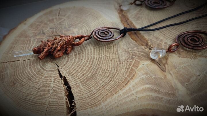 Подвеска с горным хрусталем