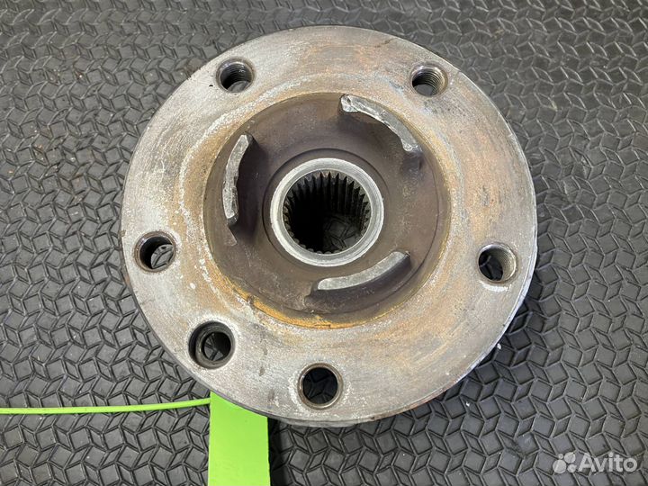 Ступица задняя Porsche Cayenne 958 2014 7P0501655A