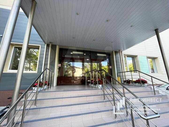 Здание, 8330 м²