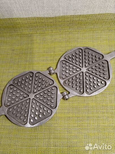 Формы для выпечки печенья и вафель