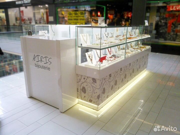 Торговый островок для бижутерии