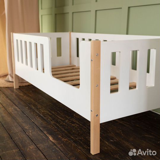 Детская кровать с матрасом
