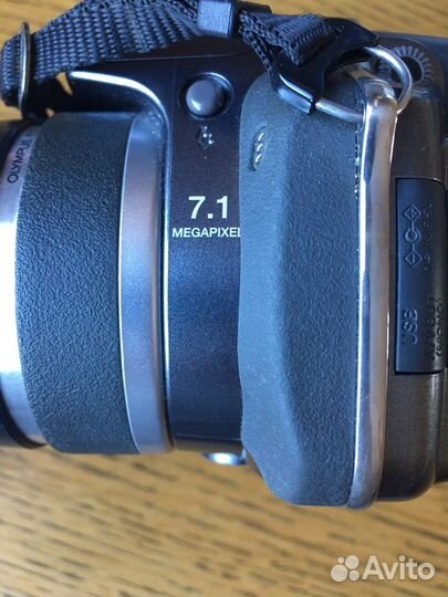 Компактный фотоаппарат Olimpus SP-550UZ