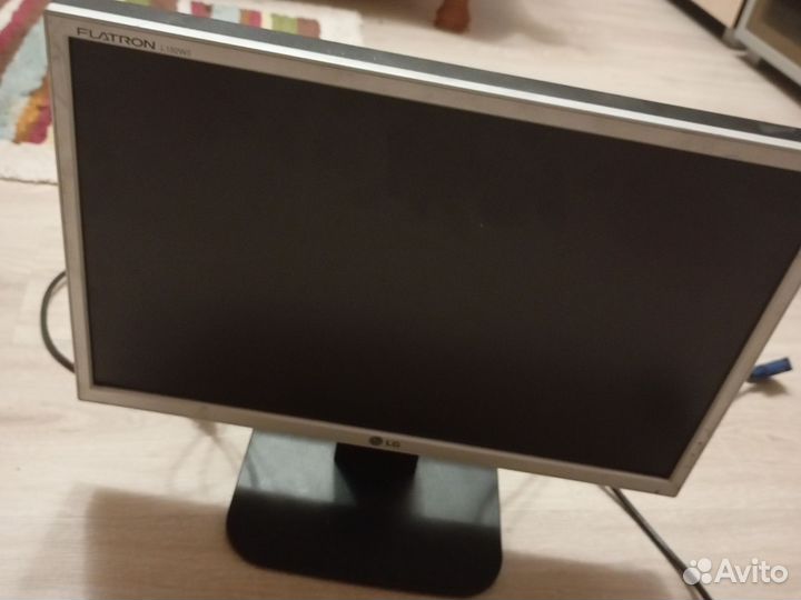 Монитор LG