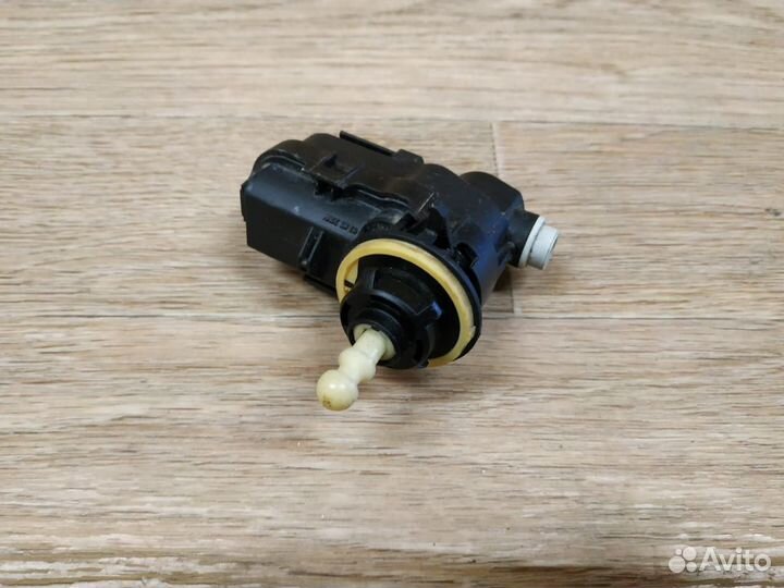 Корректор фары LADA Vesta, XRay