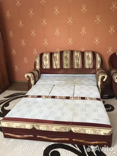 Диван и кресло-кровать б/у