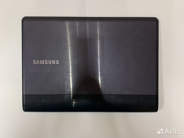 Крышка матрицы ноутбука samsung np305u1a