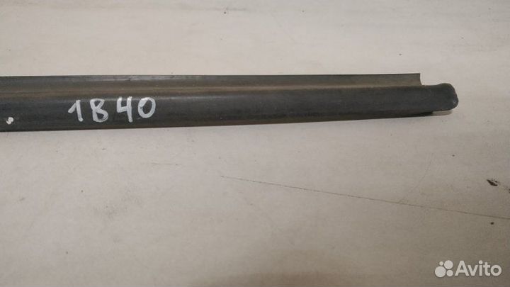 Уплотнитель стекла двери задний правый Daewoo