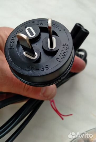 Кабель с американской и китайской вилкой