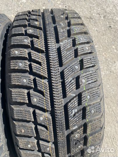 Kumho I'Zen KW22 215/55 R16 97T