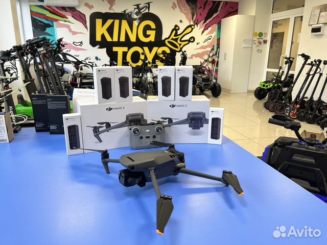 Квадрокоптер DJI Mavic 3