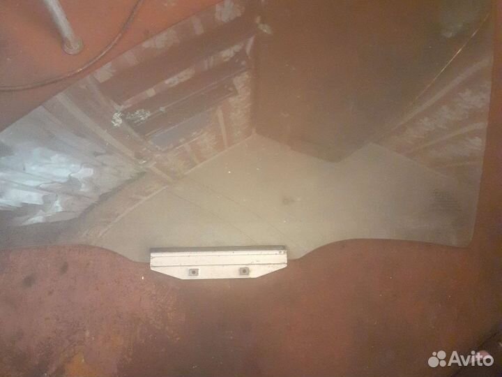 Боковое водительское стекло Daewoo Nexsia