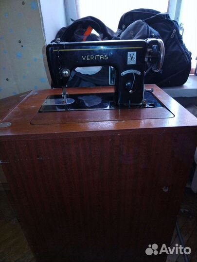 Швейная машина Veritas 8010