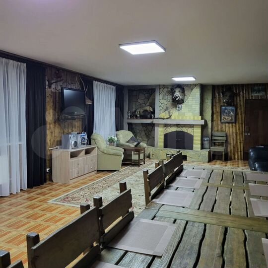 Дом 180 м² на участке 2 га