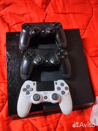 Sony playstation 4 500gb 3 дуалшока+подписка