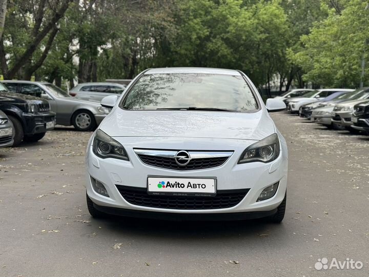 Opel Astra 1.6 AT, 2011, 129 000 км