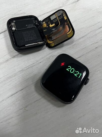 Ремонт Apple Watch l Замена Дисплея (Стекла)