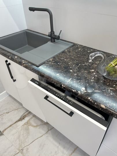 3-к. квартира, 90 м², 17/18 эт.