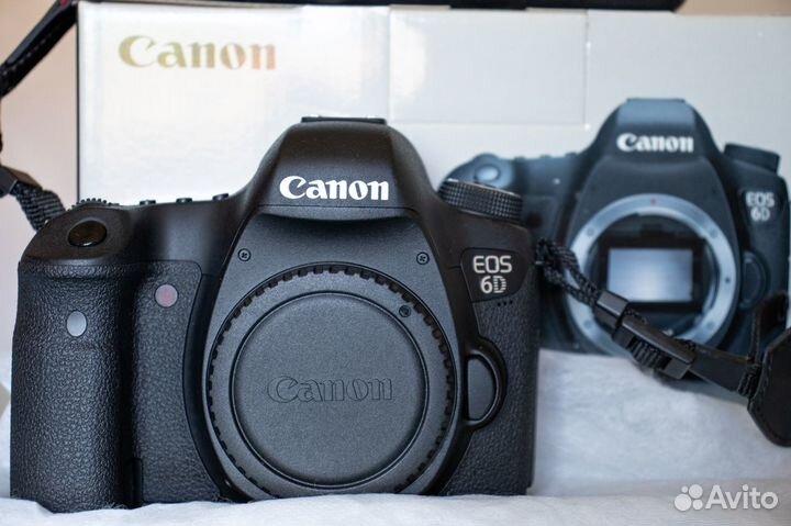 Canon eos 6D + батарейная рукоятка Canon+2 флешки