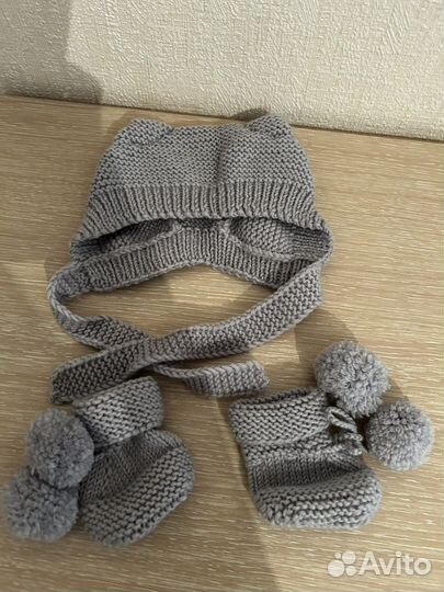 Комплект шапочка и пинетки