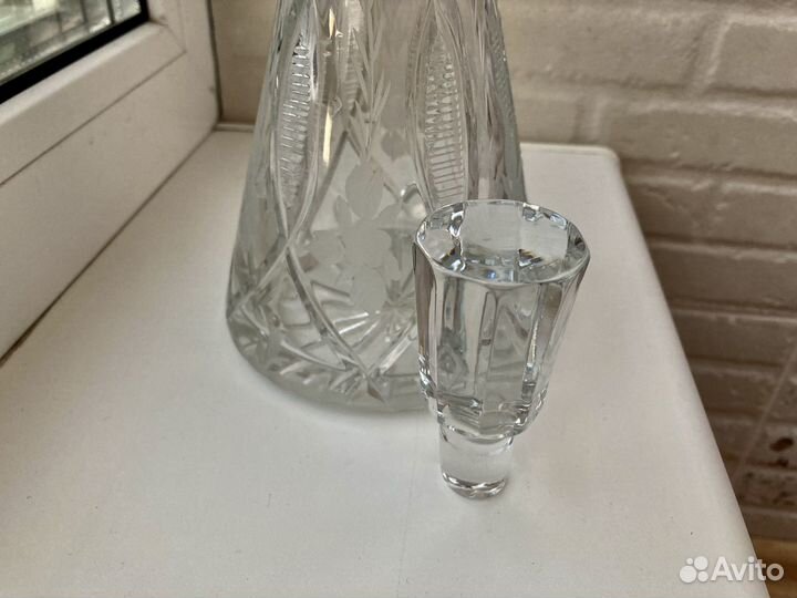 Графин хрустальный