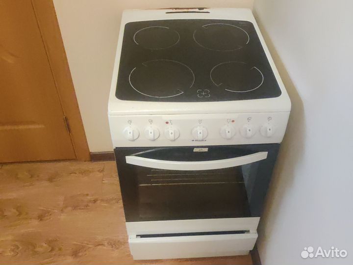 Плита электрическая с духовкой Hansa