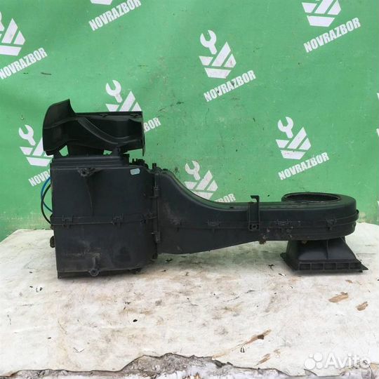 Корпус отопителя Фольксваген Гольф 2 Джетта 2