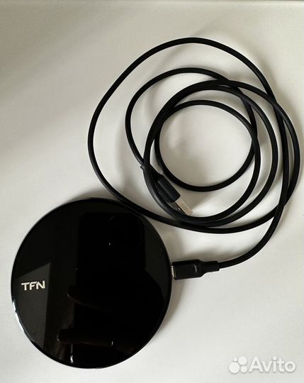 Беспроводное зарядное устройство TFN 10w