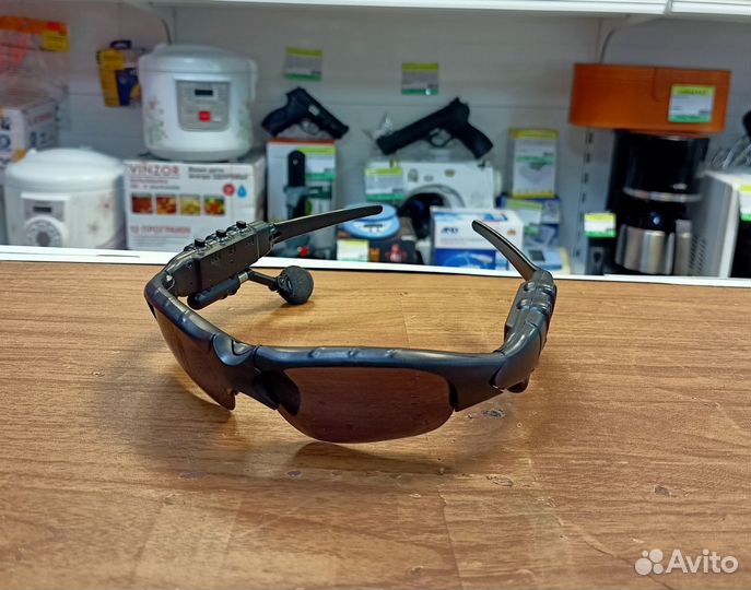 Очки со стереонаушниками