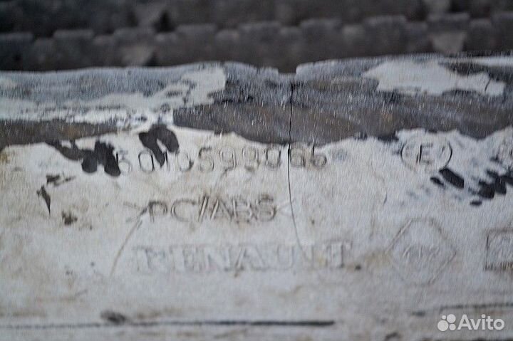 Корпус основной подножки, левый renault trucks Mag