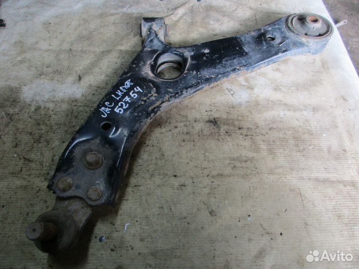 Рычаг передний левый JAC S5 2013-2019 (2904300U151