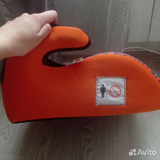 Автокресло детское (бустер) LB 311, 6-12 л