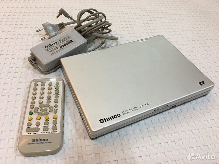 Портативный DVD проигрыватель Shinco